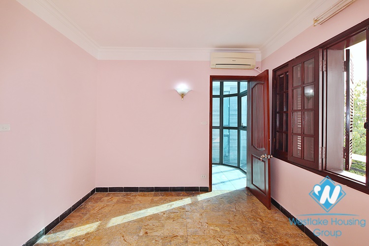 Renovated 4 beds house with lake view for rent in Tu Hoa area, Tay Ho